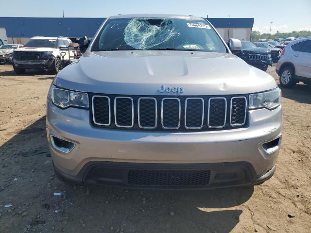 1C4RJFAG9LC171836 - 2020 JEEP GRAND CHEROKEE LAREDO SILVER photo 5