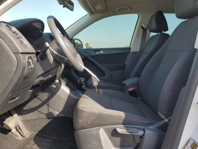 WVGAV7AX8HK047301 - 2017 VOLKSWAGEN TIGUAN S WHITE photo 7