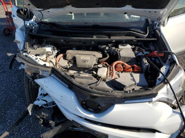 JTMRJREVXJD209303 - 2018 TOYOTA RAV4 HV LE WHITE photo 12
