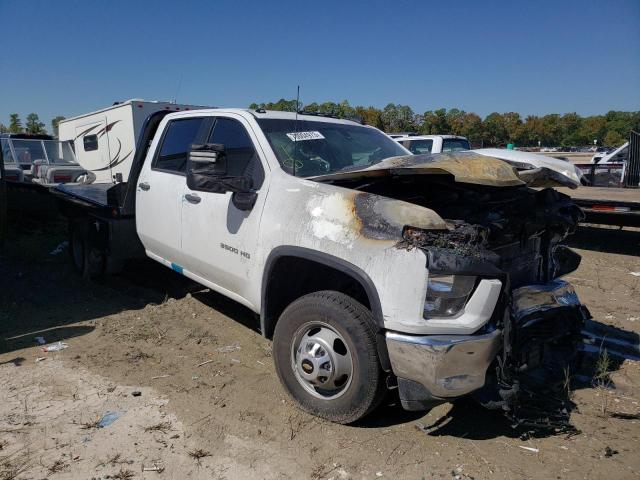 1GB4YSEYXMF233749 - 2021 CHEVROLET SILVERADO K3500 WHITE photo 4