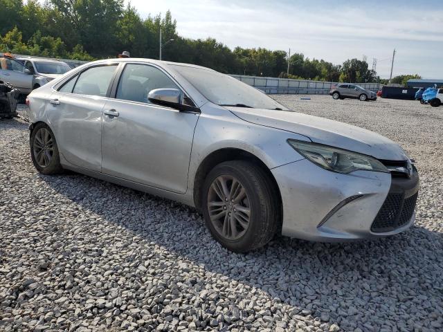 4T1BF1FK3GU598976 - 2016 TOYOTA CAMRY LE SILVER photo 4