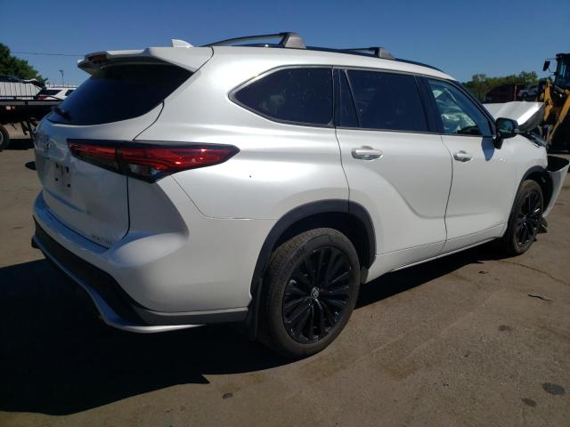 5TDKDRBH1PS024383 - 2023 TOYOTA HIGHLANDER L WHITE photo 3