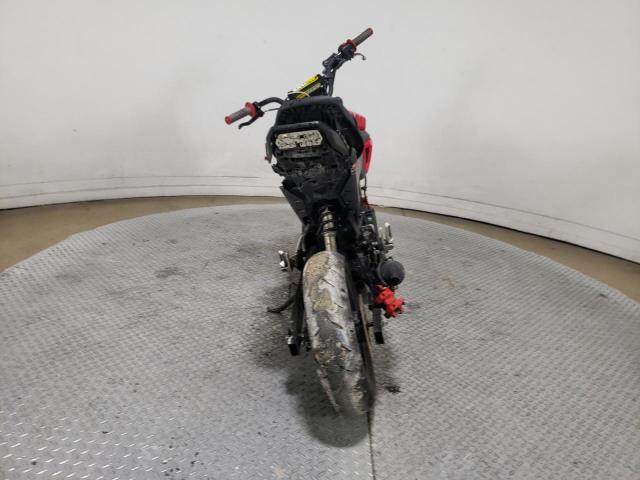 MLHJC7512J5002131 - 2018 HONDA GROM RED photo 4