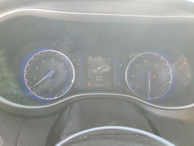 2C4RC1BG2HR505716 - 2017 CHRYSLER PACIFICA TOURING L WHITE photo 9