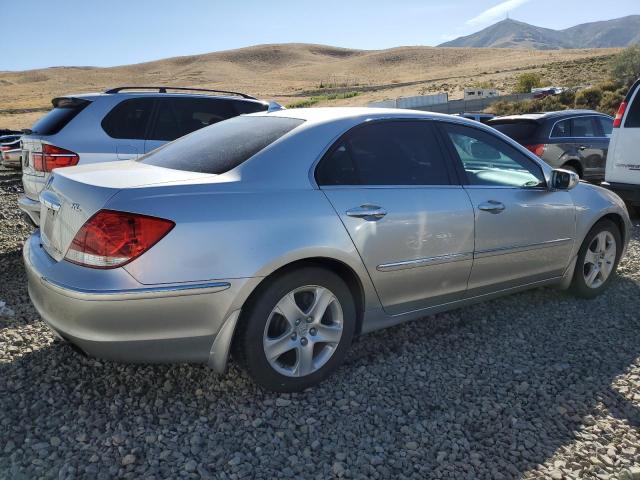 JH4KB16525C019407 - 2005 ACURA RL SILVER photo 3