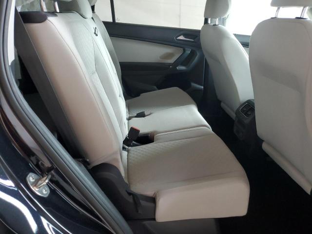 3VV1B7AX6JM023799 - 2018 VOLKSWAGEN TIGUAN S Czarny zdjęcie 11