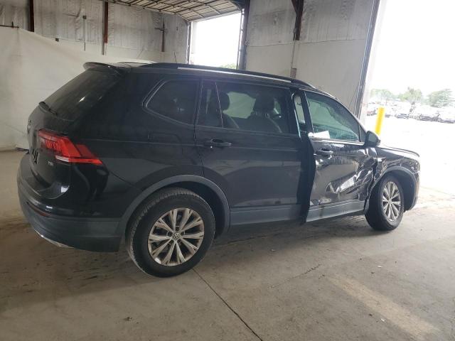 3VV1B7AX6JM023799 - 2018 VOLKSWAGEN TIGUAN S Czarny zdjęcie 3
