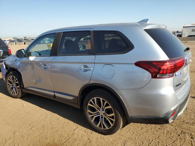 JA4AZ3A31HZ040013 - 2017 MITSUBISHI OUTLANDER SE SILVER photo 2