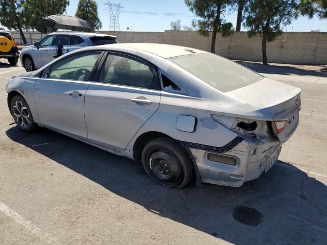 5NPEB4AC5DH722833 - 2013 HYUNDAI SONATA GLS 银色 照片 2