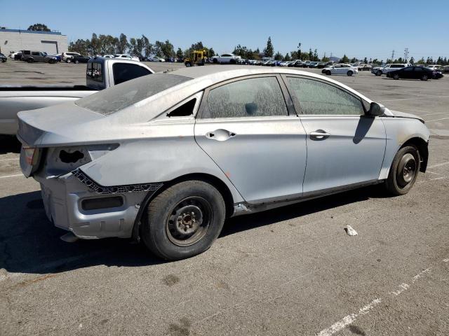 5NPEB4AC5DH722833 - 2013 HYUNDAI SONATA GLS 银色 照片 3