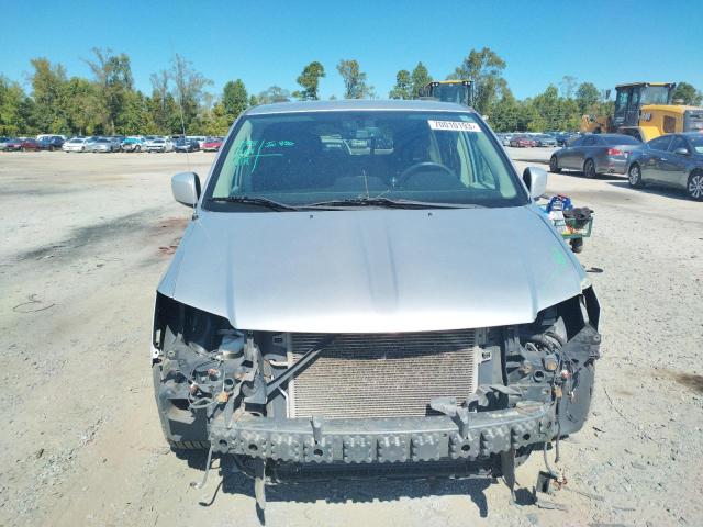 2A4RR5DG9BR637182 - 2011 CHRYSLER TOWN & COU TOURING 银色 照片 5