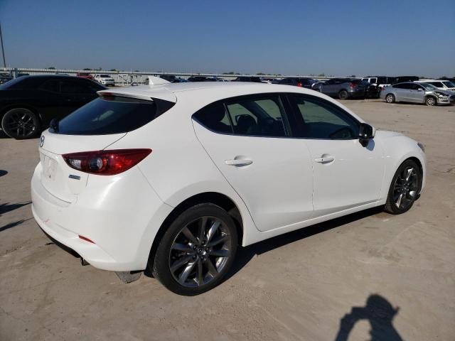 3MZBN1L36JM172664 - 2018 MAZDA 3 TOURING WHITE photo 3