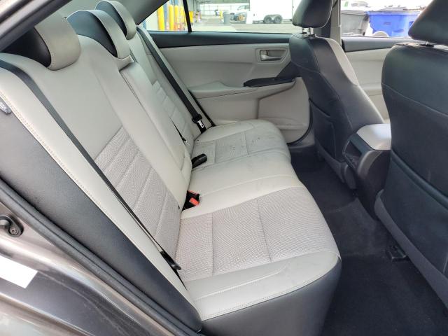 4T1BF1FK2GU558081 - 2016 TOYOTA CAMRY LE GRAY photo 10