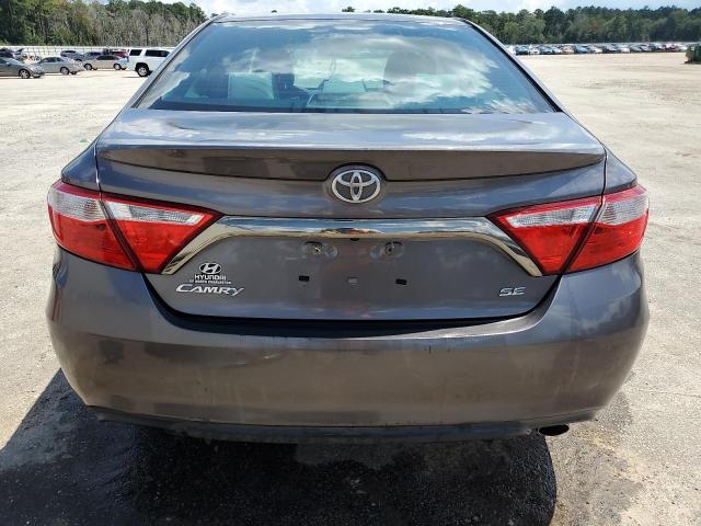 4T1BF1FK2GU558081 - 2016 TOYOTA CAMRY LE GRAY photo 6