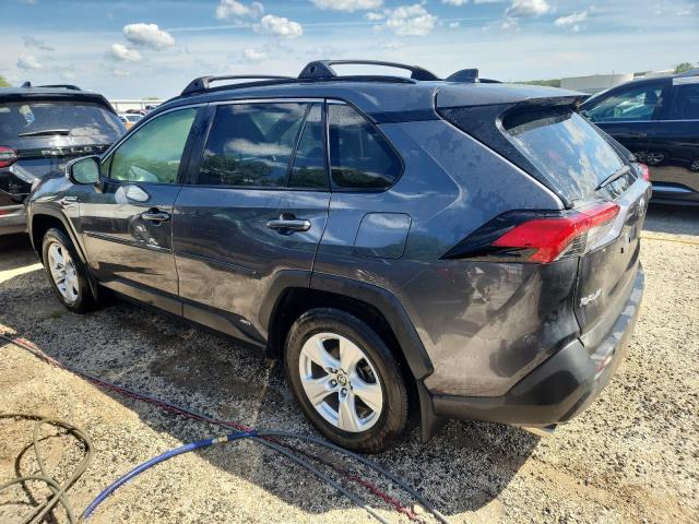 JTMRWRFV2LD059612 - 2020 TOYOTA RAV4 XLE GRAY photo 2