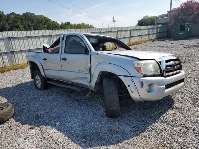 3TMJU62N19M072579 - 2009 TOYOTA TACOMA DOUBLE CAB PRERUNNER SILVER photo 4