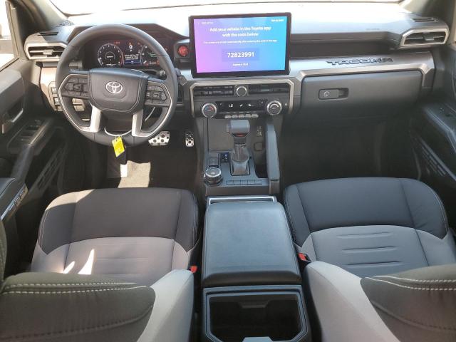 3TYLB5JN3ST070420 - 2025 TOYOTA TACOMA DOUBLE CAB WHITE photo 8