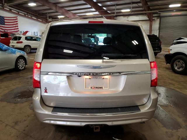 2C4RC1CG2FR756151 - 2015 CHRYSLER TOWN & COU TOURING L TAN photo 6