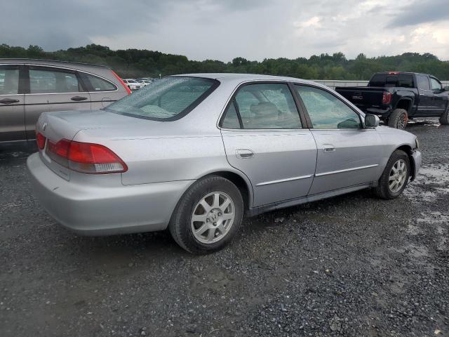 1HGCG56732A059178 - 2002 HONDA ACCORD SE 银色 照片 3