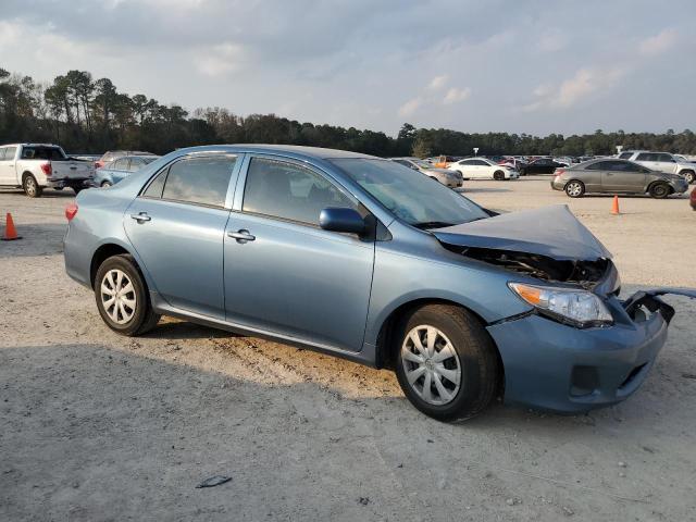 5YFBU4EE8DP183703 - 2013 TOYOTA COROLLA BASE BLUE photo 4