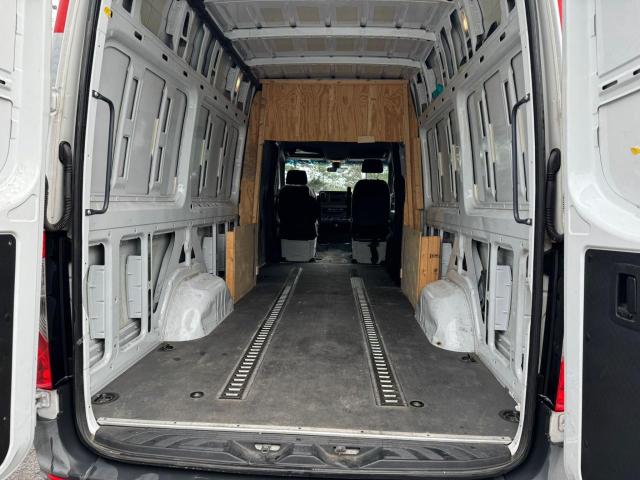 W1W4ECHY3LT037579 - 2020 MERCEDES-BENZ SPRINTER 2500 Blanc photo 10