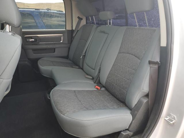 1C6RR7TMXJS112869 - 2018 RAM 1500 SLT Silber Foto 10