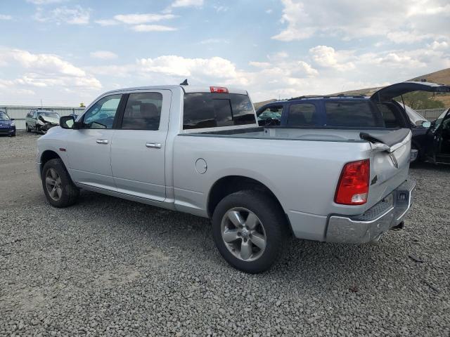 1C6RR7TMXJS112869 - 2018 RAM 1500 SLT Silber Foto 2
