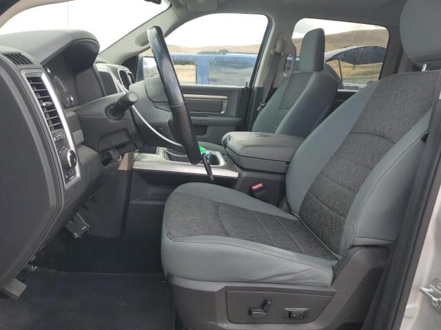 1C6RR7TMXJS112869 - 2018 RAM 1500 SLT Silber Foto 7