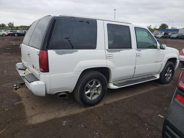 1GYEK13R1YR113313 - 2000 CADILLAC ESCALADE WHITE photo 3