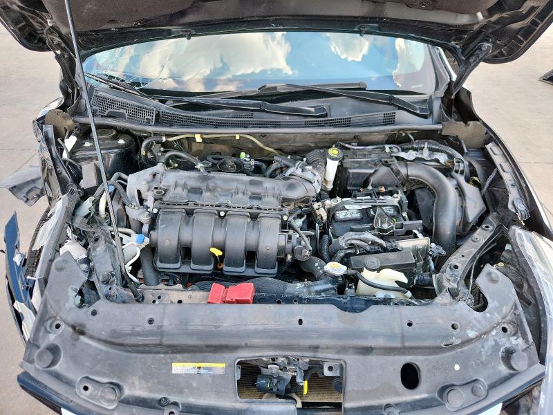 3N1AB7AP7JY280514 - 2018 NISSAN SENTRA S 蓝色 照片 11