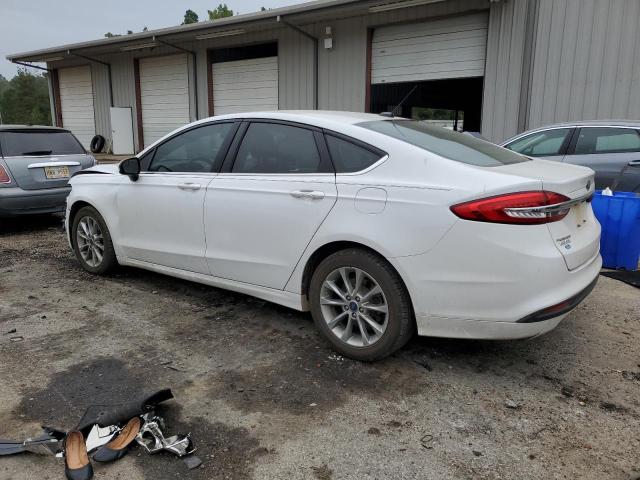 3FA6P0G74HR348944 - 2017 FORD FUSION S WHITE photo 2