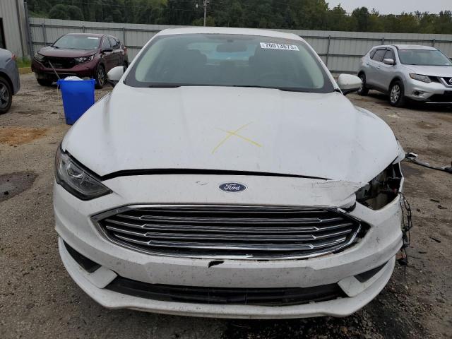 3FA6P0G74HR348944 - 2017 FORD FUSION S WHITE photo 5