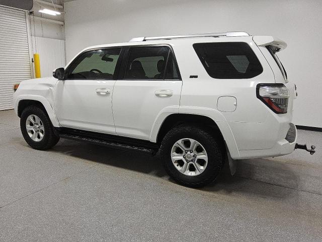 JTEBU5JR5H5418698 - 2017 TOYOTA 4RUNNER SR5/SR5 PREMIUM Белый фото 2