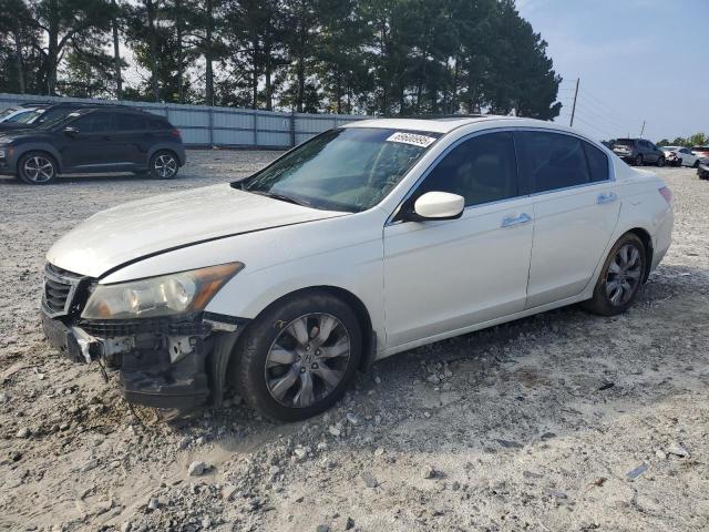 1HGCP3F87AA027331 - 2010 HONDA ACCORD EXL WHITE photo 2
