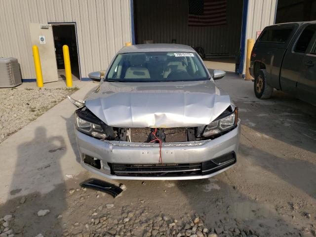 1VWAS7A38GC009048 - 2016 VOLKSWAGEN PASSAT S SILVER photo 5