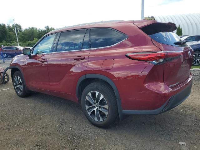 5TDHZRBH9NS190353 - 2022 TOYOTA HIGHLANDER XLE RED photo 2