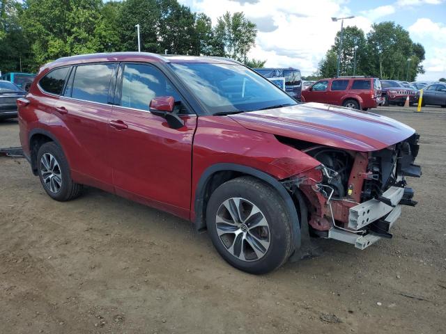 5TDHZRBH9NS190353 - 2022 TOYOTA HIGHLANDER XLE RED photo 4