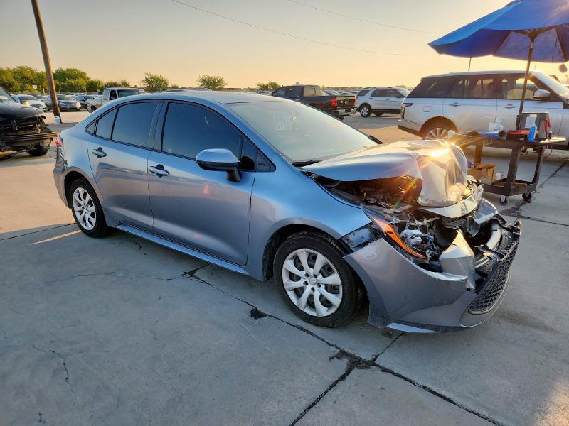 JTDEPRAE4LJ040824 - 2020 TOYOTA COROLLA LE BLUE photo 4