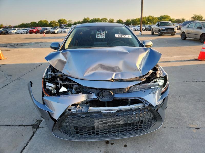 JTDEPRAE4LJ040824 - 2020 TOYOTA COROLLA LE BLUE photo 5