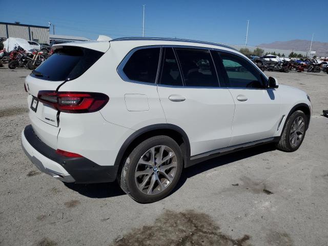 5UXCR4C05P9P55929 - 2023 BMW X5 SDRIVE 40I WHITE photo 3