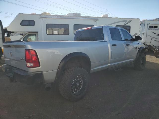 3C6UR5HL4JG326763 - 2018 RAM 2500 ST SILVER photo 3