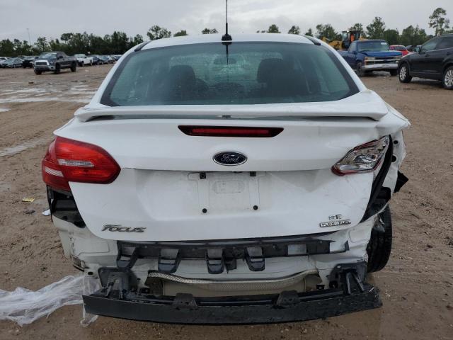 1FADP3F29FL379696 - 2015 FORD FOCUS SE WHITE photo 6