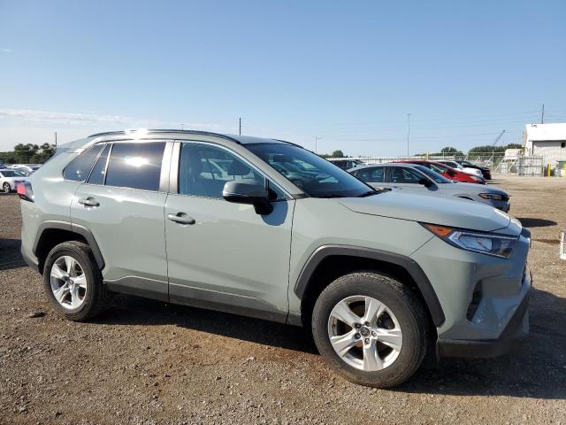 2T3P1RFV9MW186268 - 2021 TOYOTA RAV4 XLE TEAL photo 4