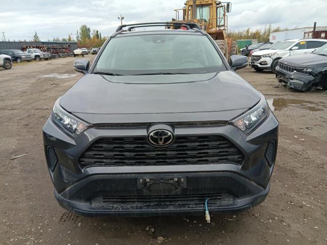 2T3G1RFV3MC179625 - 2021 TOYOTA RAV4 LE ნაცრისფერი ფოტო 5