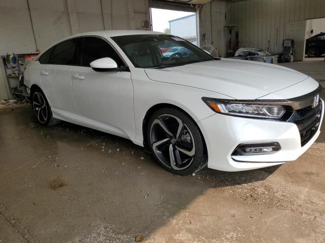 1HGCV1F32JA078802 - 2018 HONDA ACCORD SPORT Biały zdjęcie 4