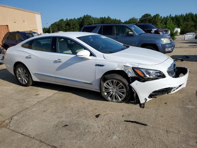 1G4ZN5SZXJU131976 - 2018 BUICK LACROSSE PREFERRED WHITE photo 4