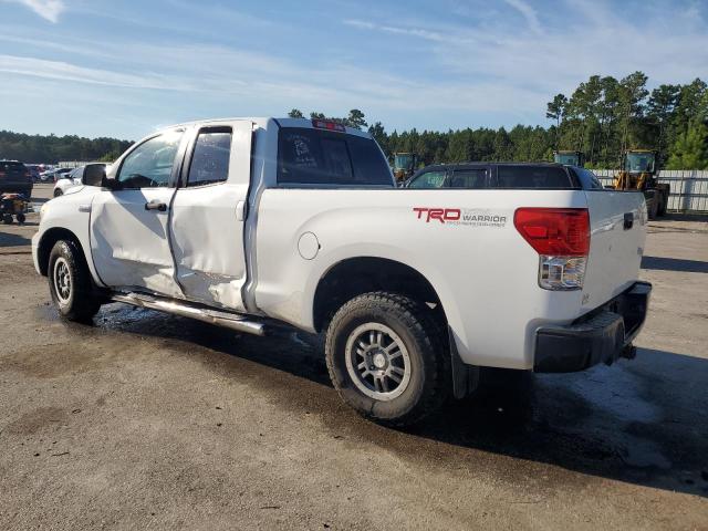 5TFUY5F15CX232693 - 2012 TOYOTA TUNDRA DOUBLE CAB SR5 WHITE photo 2