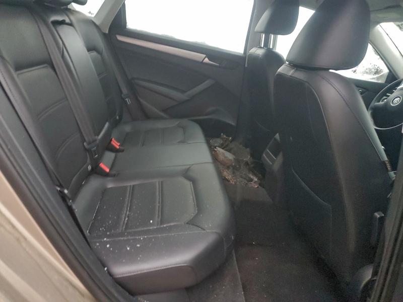 1VWAT7A3XFC076679 - 2015 VOLKSWAGEN PASSAT S 棕色 照片 11