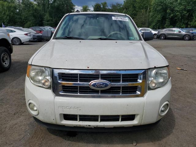 1FMCU9D78CKB40279 - 2012 FORD ESCAPE XLT WHITE photo 5
