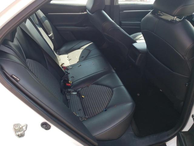 4T1G11AK2NU653989 - 2022 TOYOTA CAMRY SE WHITE photo 10